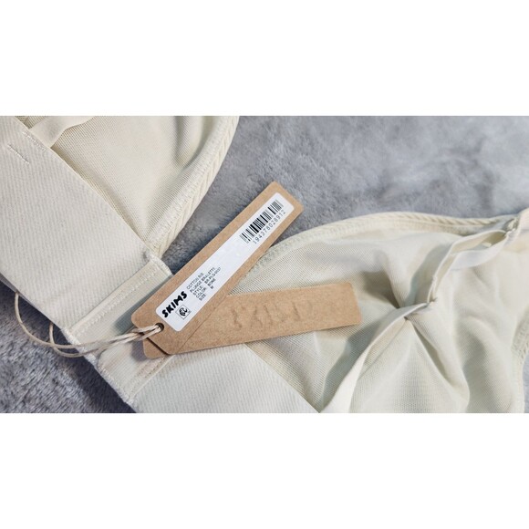 NWT SKIMS Medium Bone Cotton Rib Plunge Bralette BR-PLG-0037 - Picture 6 of 6